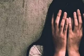 MOLISTATION OF MINOR GIRL