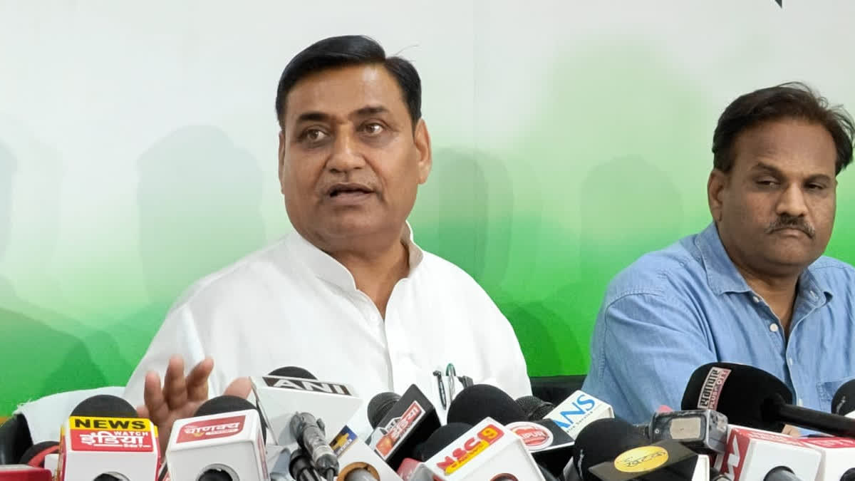Govind Singh Dotasra addressing press conference