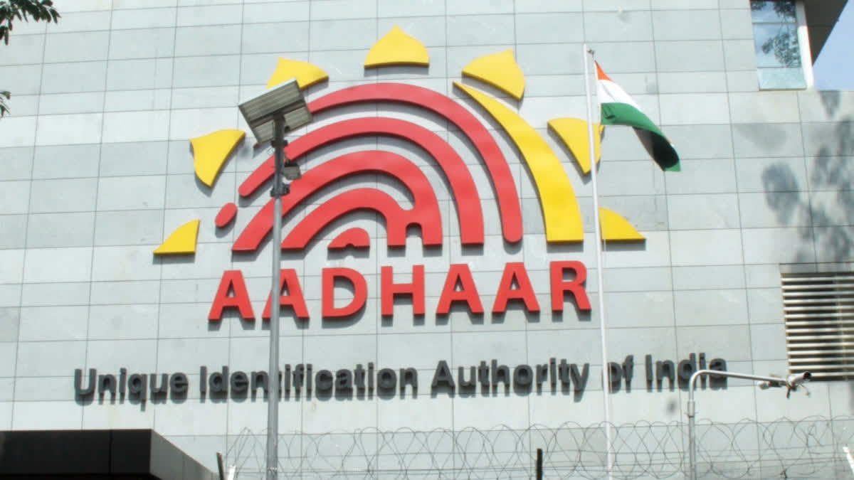 UIDAI Waives Charges For Mandatory Biometric Update, Benefiting 6 Crore Children Aadhaar