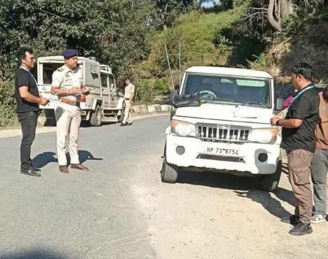 Two accused arrested with hashish in Mandi