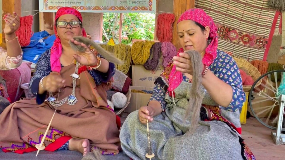 How Kullu’s Women Are Weaving A Global Future With Indigenous Wool, Natural Dyes