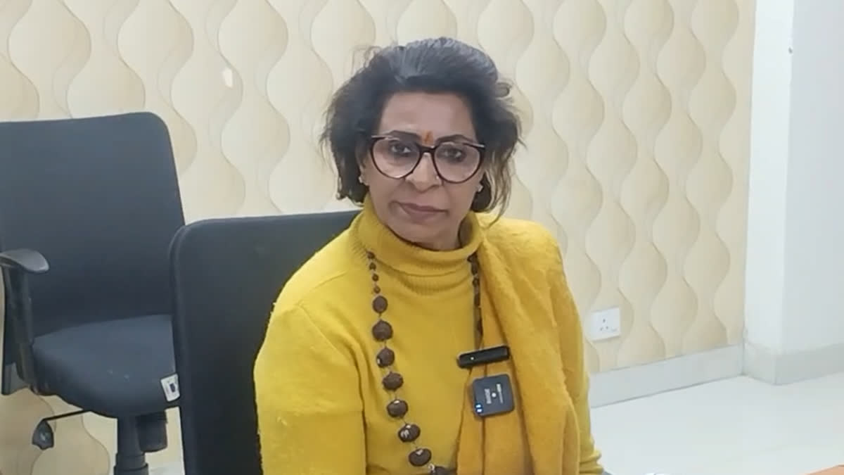 Haryana Women Commission Chairperson Renu Bhatia directed to register a case against three professors of Jind University on the complaint of girl students