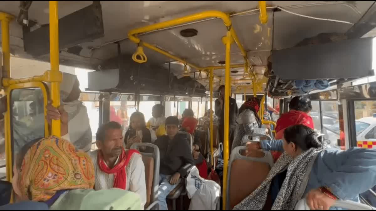 Chhatarpur woman delivery bus