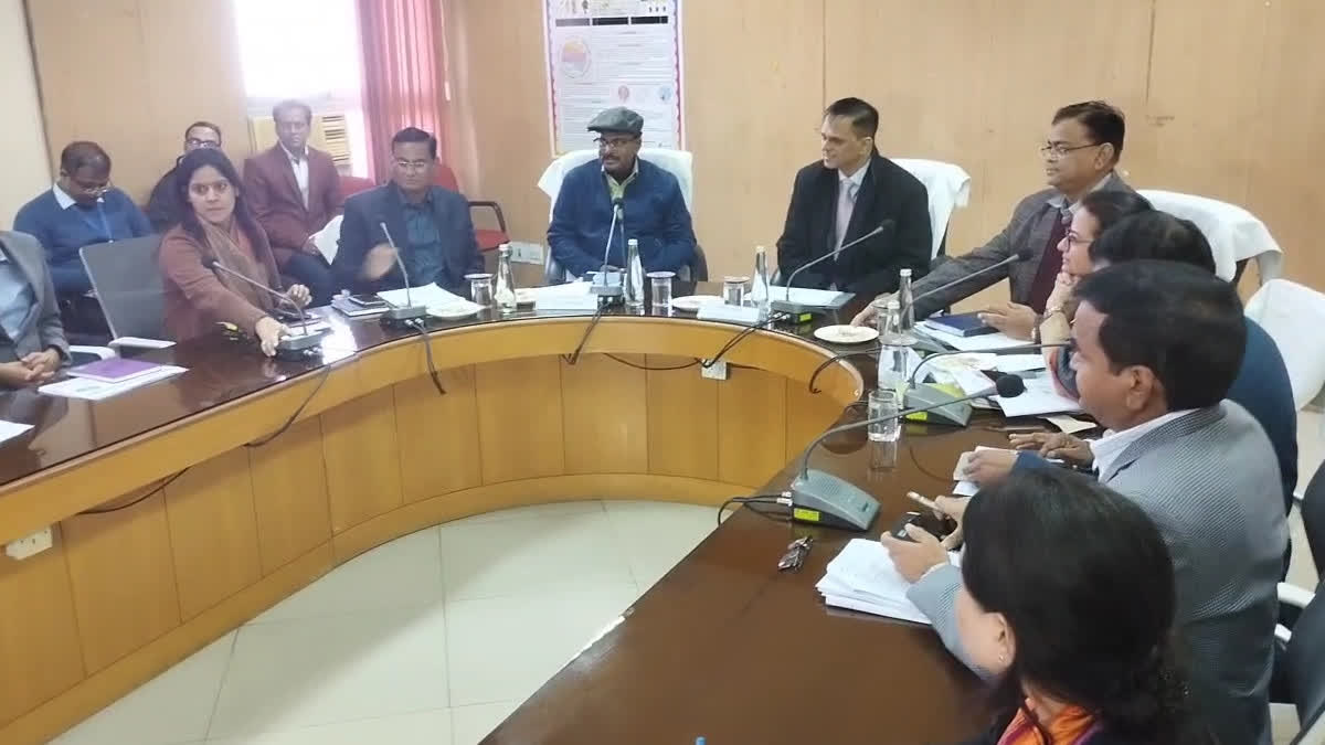 CS Srinivas holds a meeting with education officials