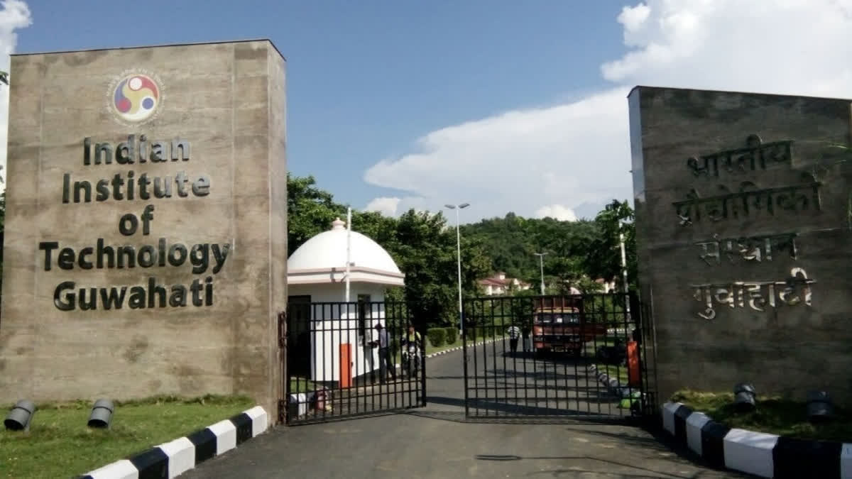 IIT Guwahati Scientists Develop Sunlight-Driven Catalyst To Convert CO₂ Into Methanol Fuel