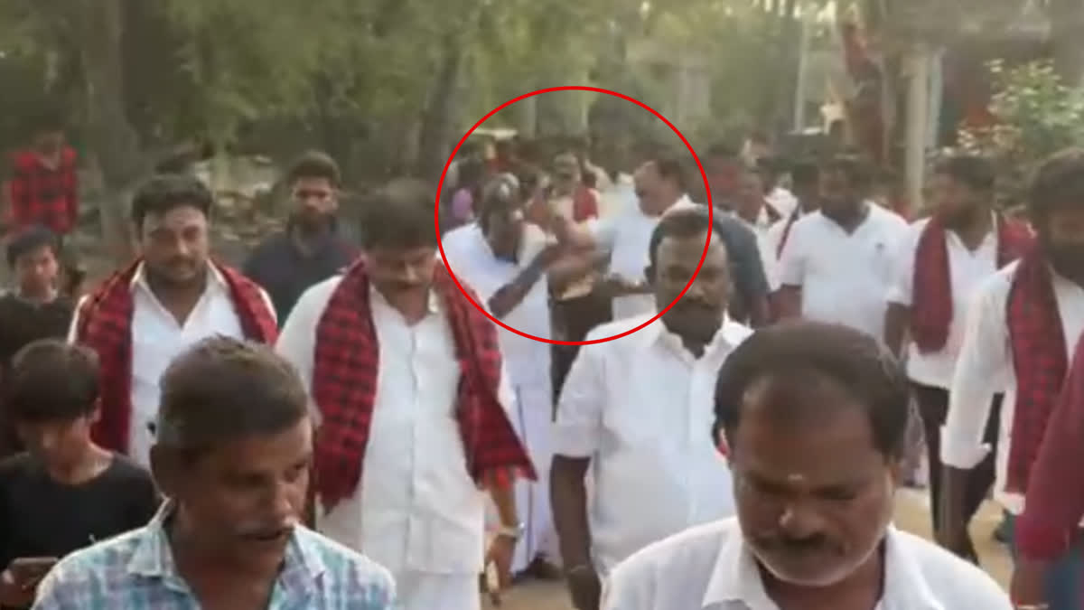 நிர்வாகியை கன்னத்தில் அறைந்த கும்மிடிப்பூண்டி எம்எல்ஏ... நடந்தது என்ன?