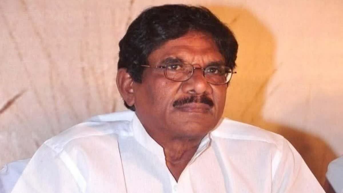 Bharathiraja Admitted With Severe Lung Infection