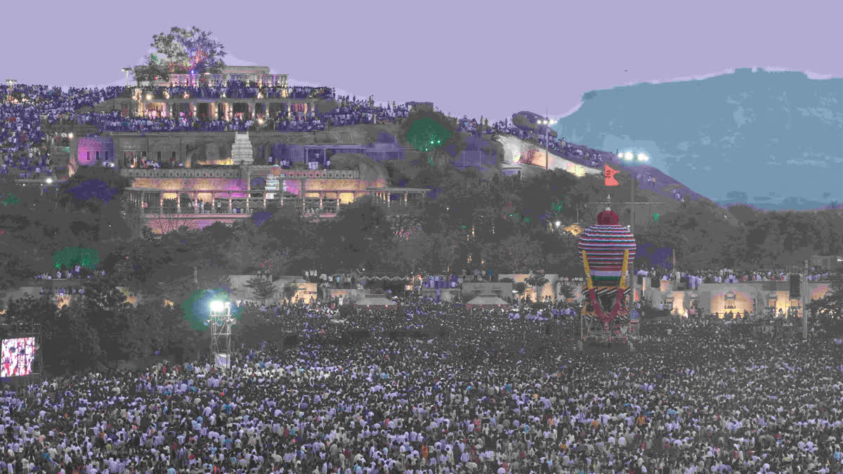 ಲಕ್ಷ ಲಕ್ಷ ಭಕ್ತರ ಮಧ್ಯೆ ಜರುಗಿದ ಗವಿಸಿದ್ದೇಶ್ವರ ಮಹಾರಥೋತ್ಸವ: ಮೇಘಾಲಯ ರಾಜ್ಯಪಾಲರಿಂದ ಚಾಲನೆ Gavisiddeshwara Maharathotsava celebrated