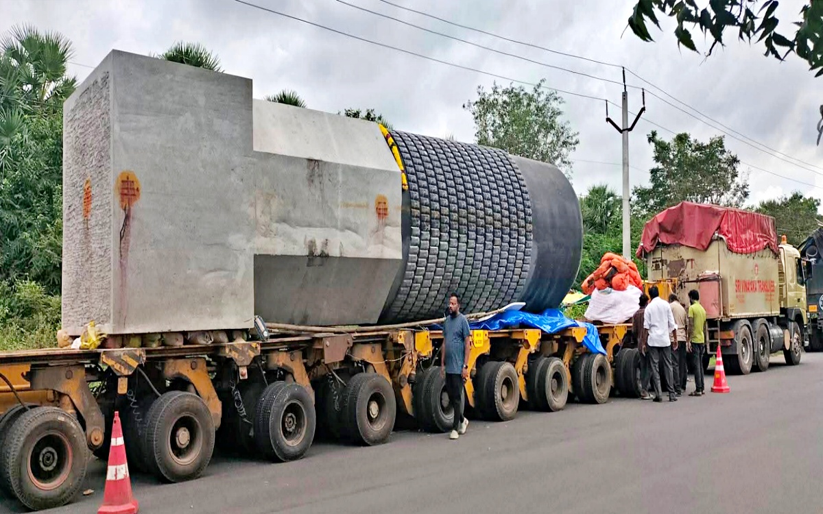 WORLDS LARGEST SHIVLING