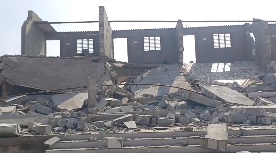 ગેરકાયદેસર હોટલ પર ફરી બુલડોઝર ફરી વળ્યું