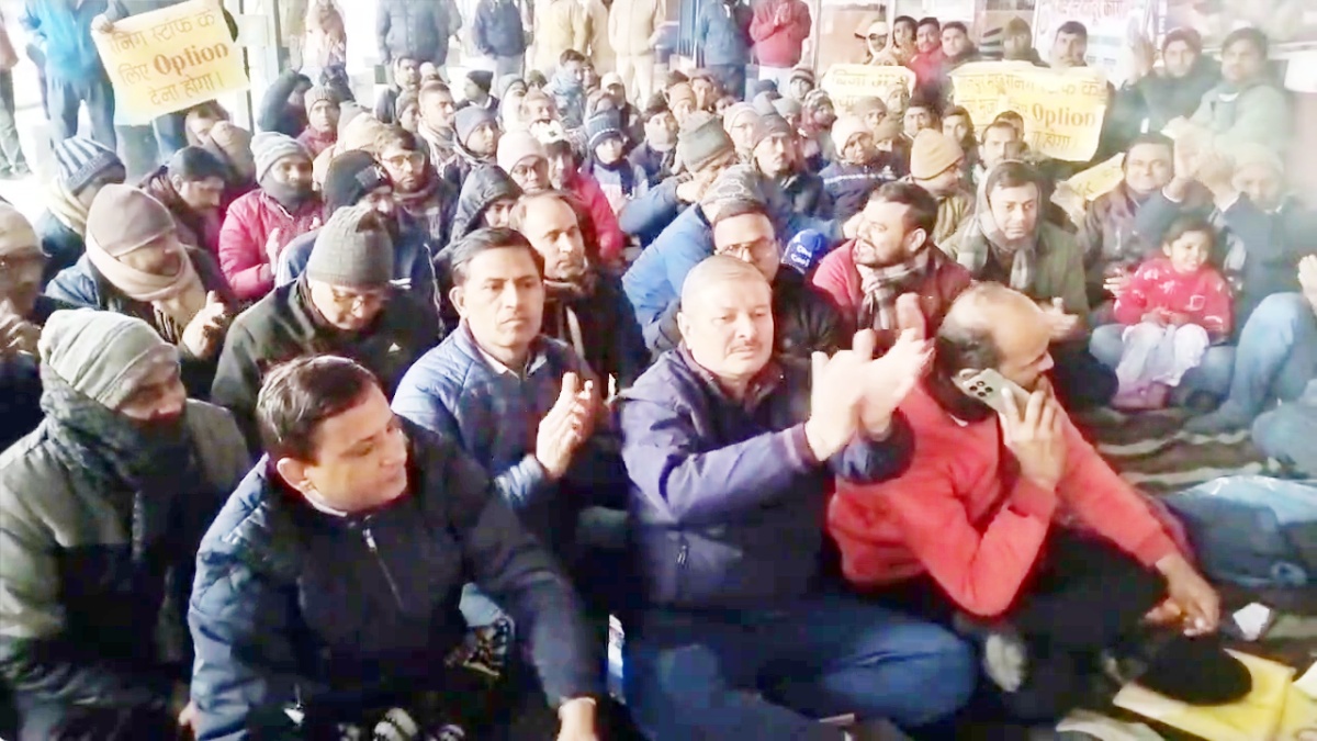 strike at Muzaffarpur Junction