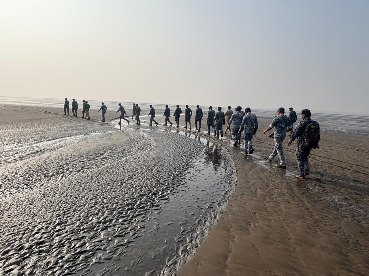 સુરત: ડભારી બીચ સાથે દરિયાકાંઠાના વિસ્તારોમાં મરીન ટાસ્ક ફોર્સ દ્વારા સઘન કોસ્ટલ પેટ્રોલિંગ