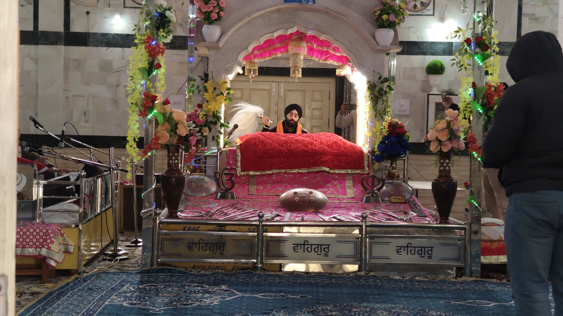 وادی بھر میں گرو گوبند سنگھ کے یوم پیدائش 'پرکاش اتسو' کا جوش و خروش کے ساتھ اہتمام