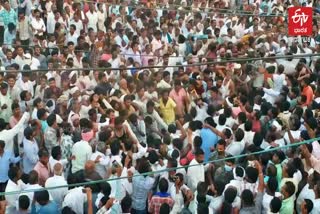 TRADITIONAL FISTFIGHTS CELEBARTION ON HOLI IN TELANGANA'S NIZAMABAD DISTRICT