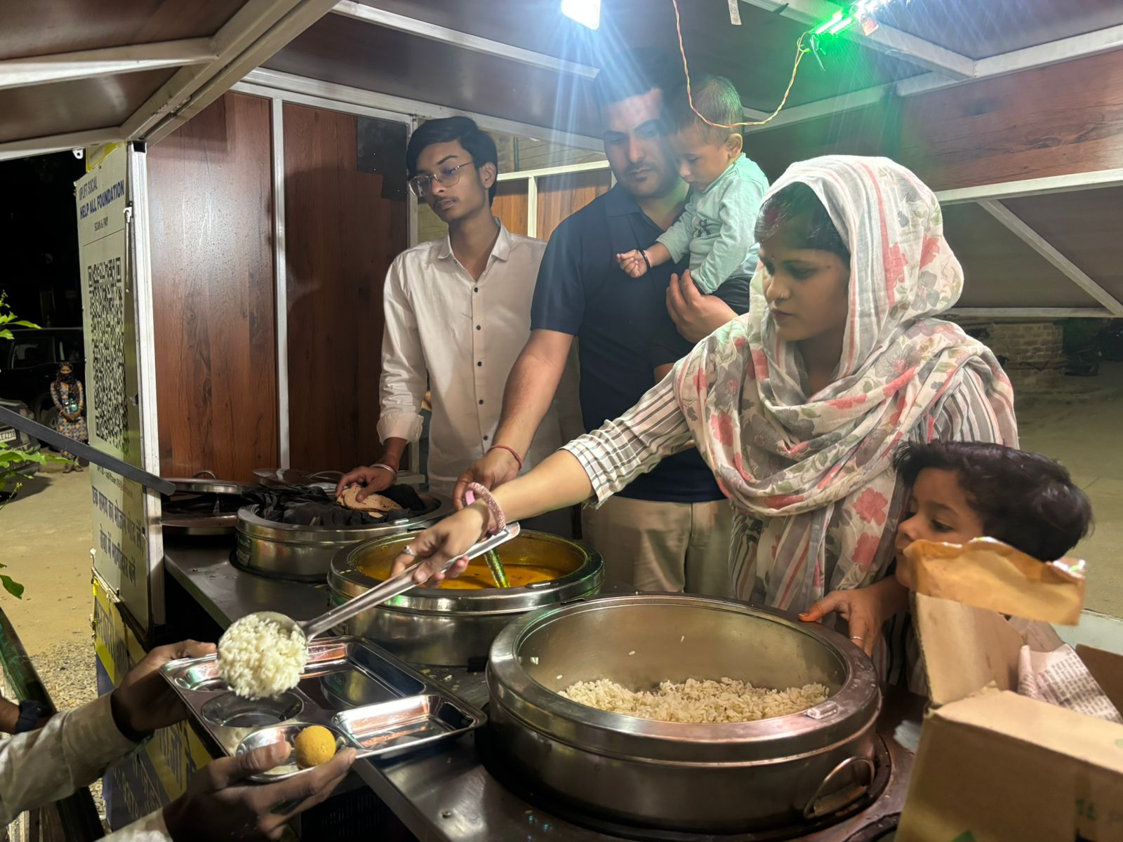 From Feeding Patient Attendants In Hospitals To Caring For Strays, Alwar Volunteers Sustain A Service Mission