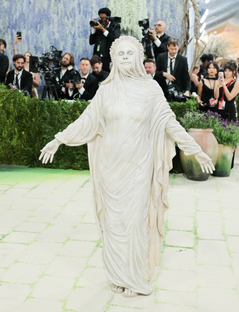 Met Gala 2026: Heidi Klum's Museum-Worthy Look Goes Viral