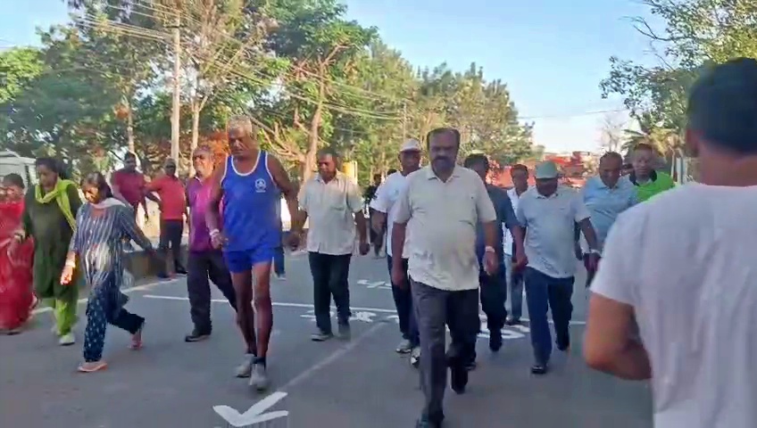 a-special-walking-competition-has-been-organized-in-chikkamagaluru-for-those-above-60-years-of-age