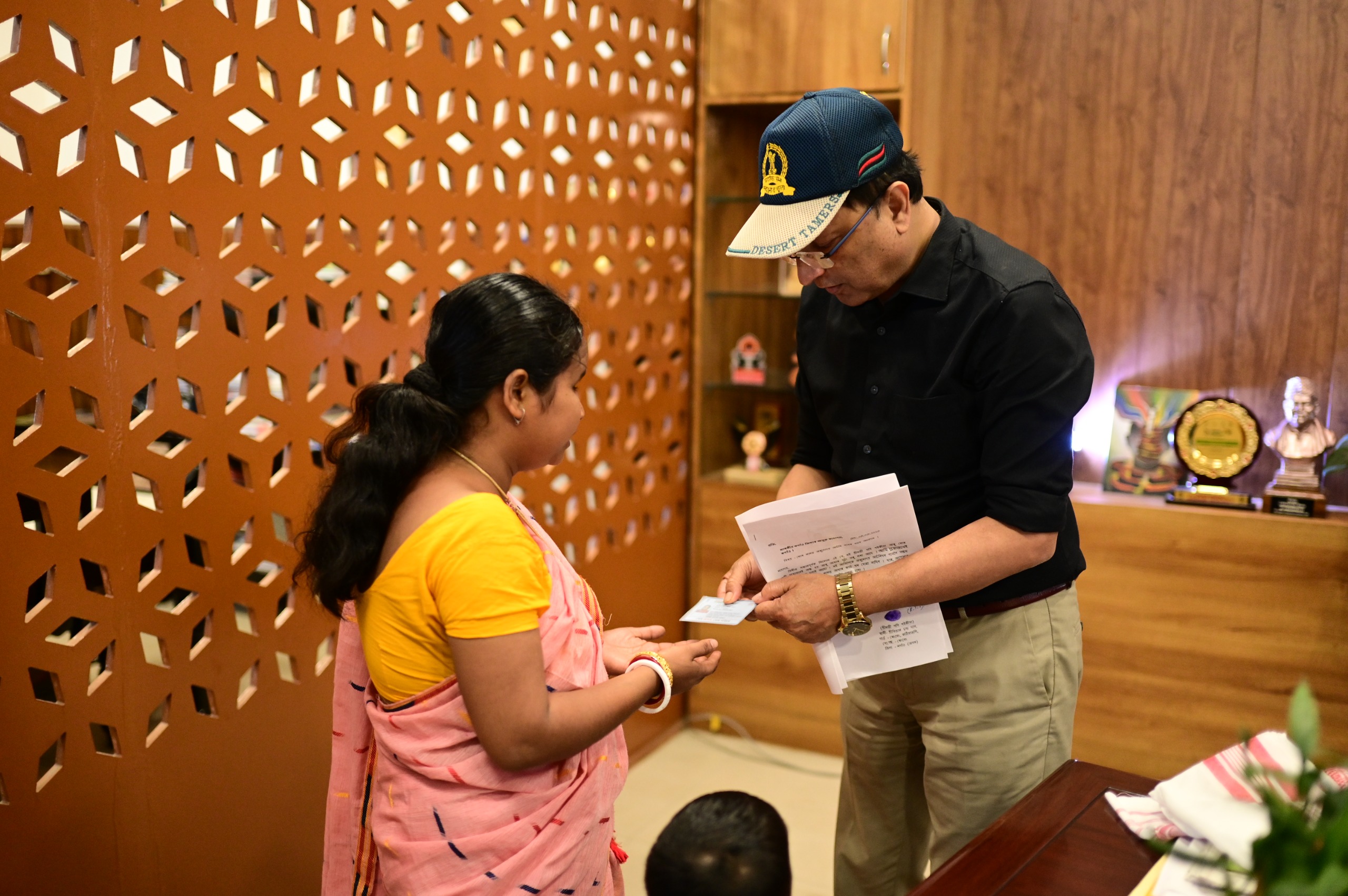 DC helped a visually impaired couple in Nagaon