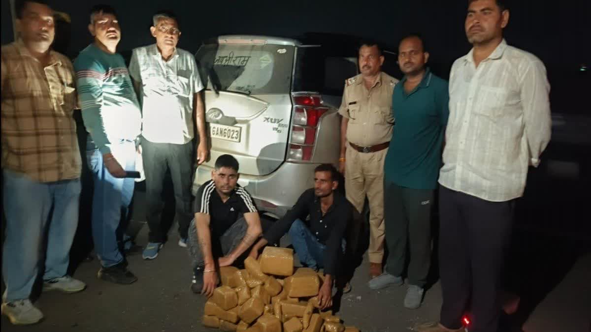 एएनटीएफ की गिरफ्त में आरोपी.