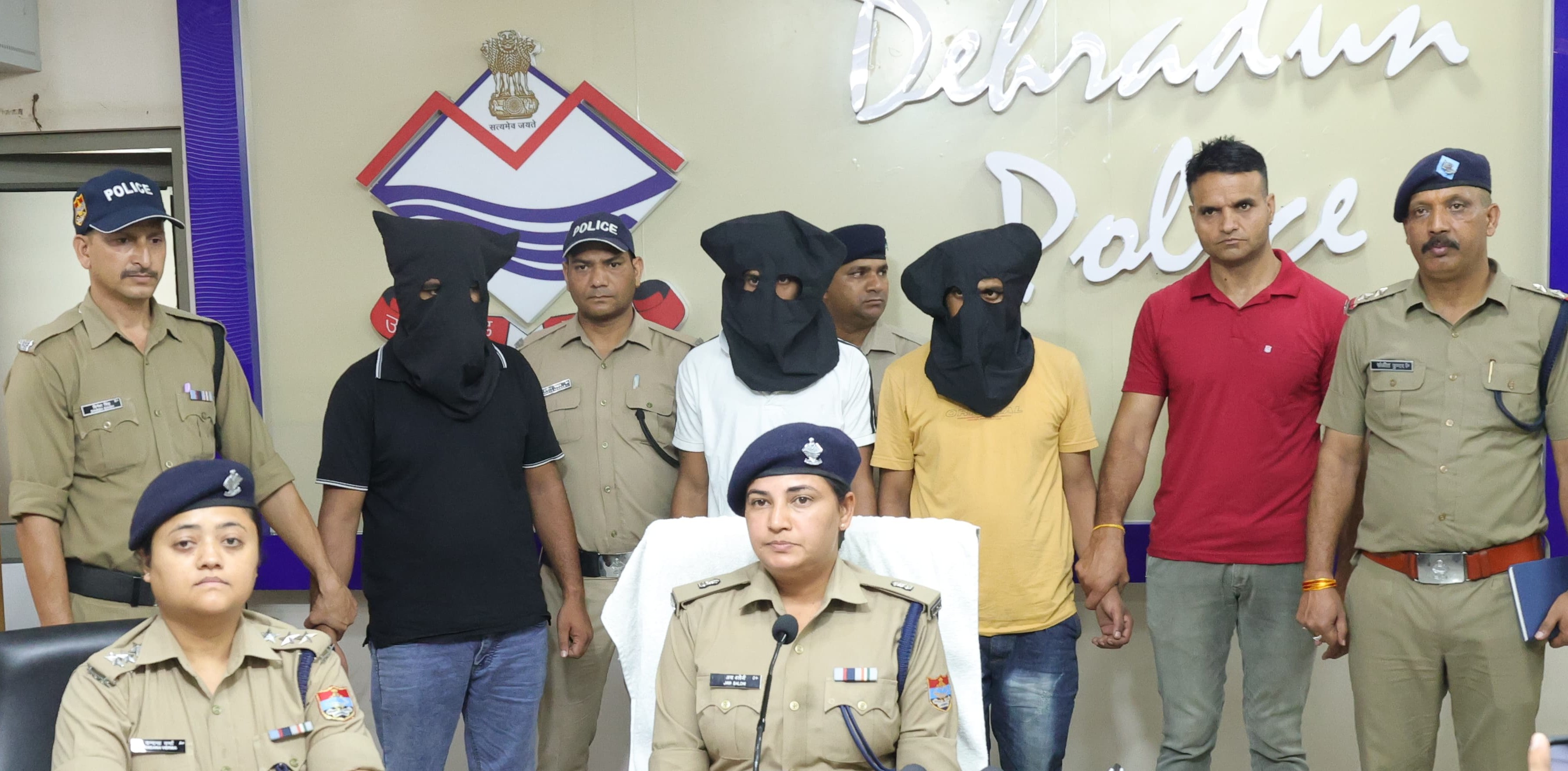 DEHRADUN WINE SHOP FIRING