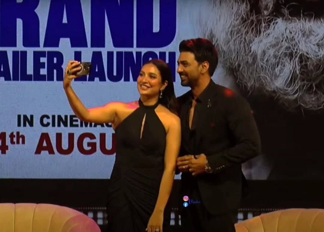 dev-subhashree-ganguly-comes-together-for-dhumketu-trailer-launch-at-nazrul-mancha