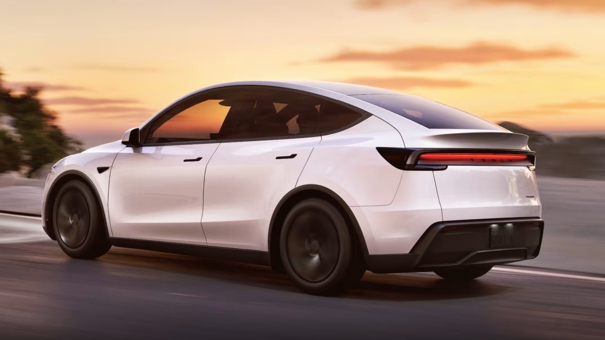 tesla-set-to-open-its-second-showroom-in-india-in-delhi-on-august-11-know-more-details