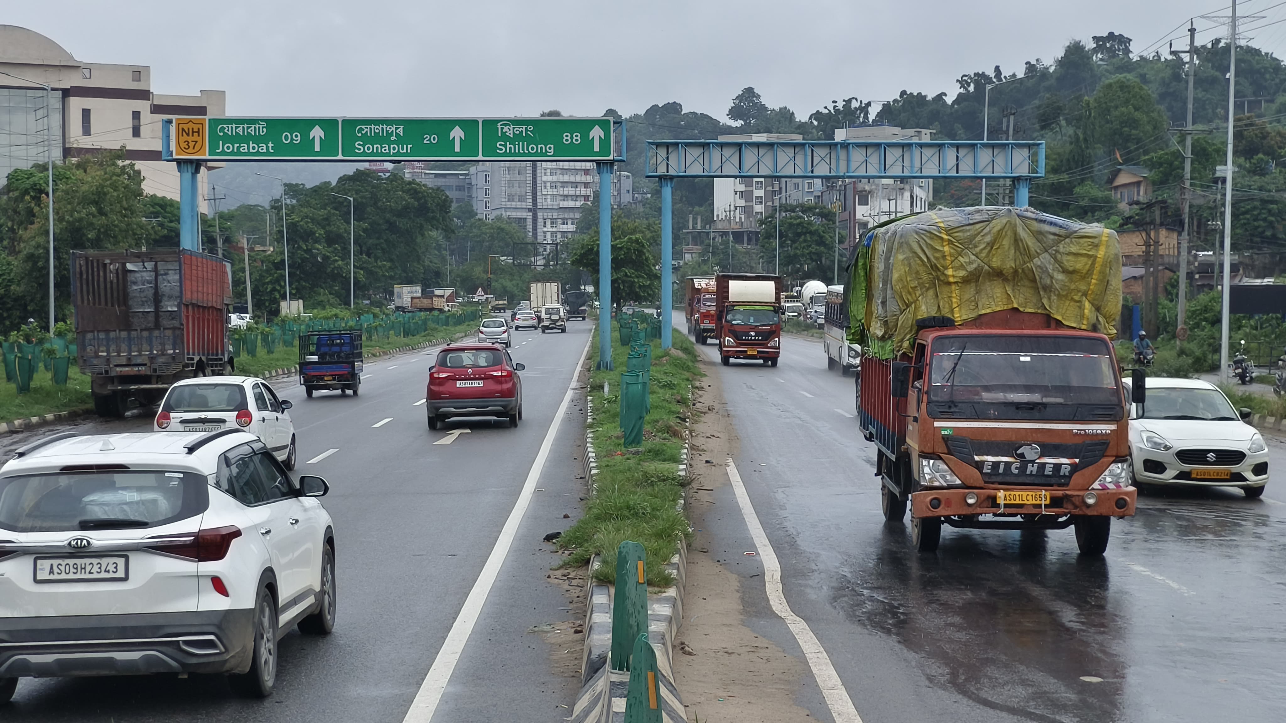 Footbridges will be constructed in 5 areas of National Highway 27 in Guwahati