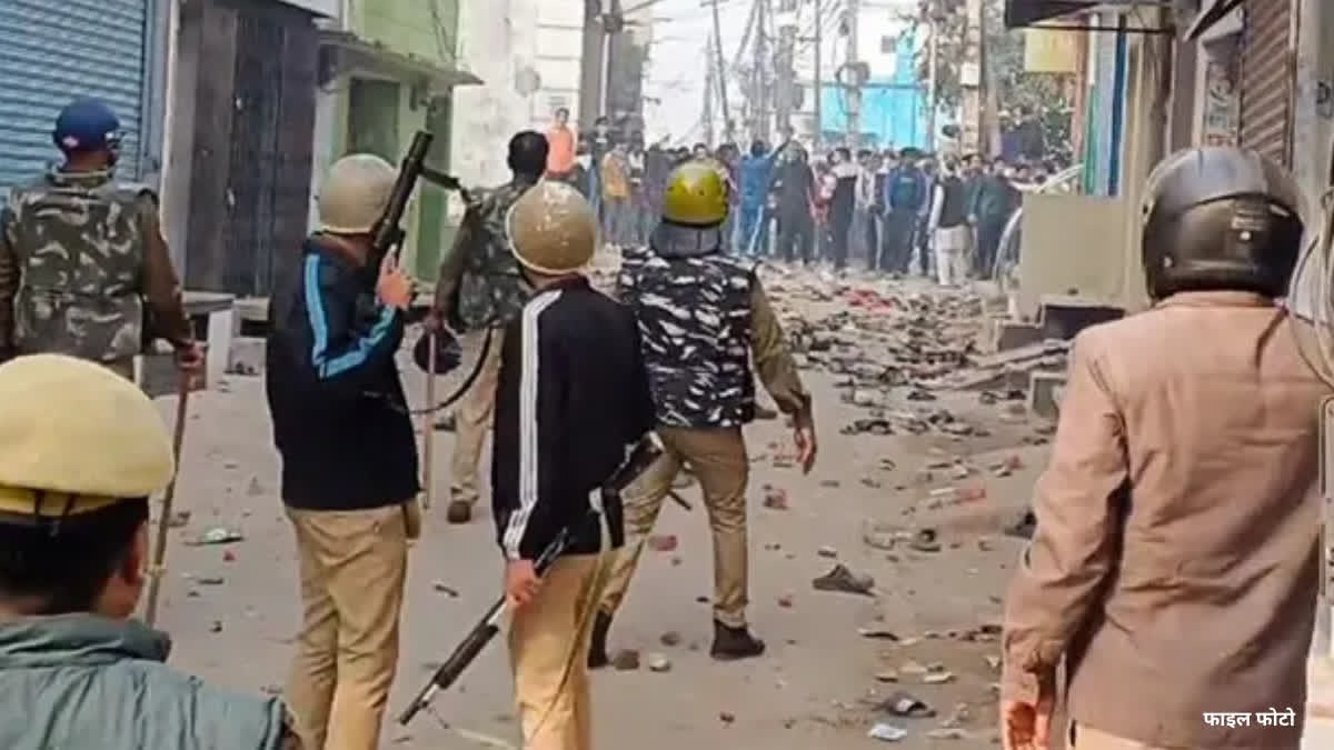 The judicial inquiry commission formed to investigate the violence that occurred in Uttar Pradesh's Sambhal on November 24, 2024, submitted its report to the government on Wednesday. In its 121-page report, the commission described the violence as a pre-planned conspiracy.