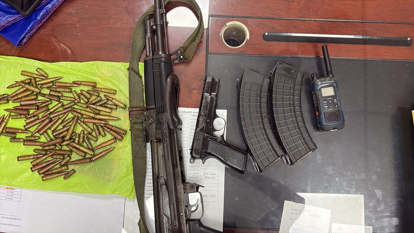 naxalite-madan-mahato-carrying-reward-15-lakh-and-wife-arrested