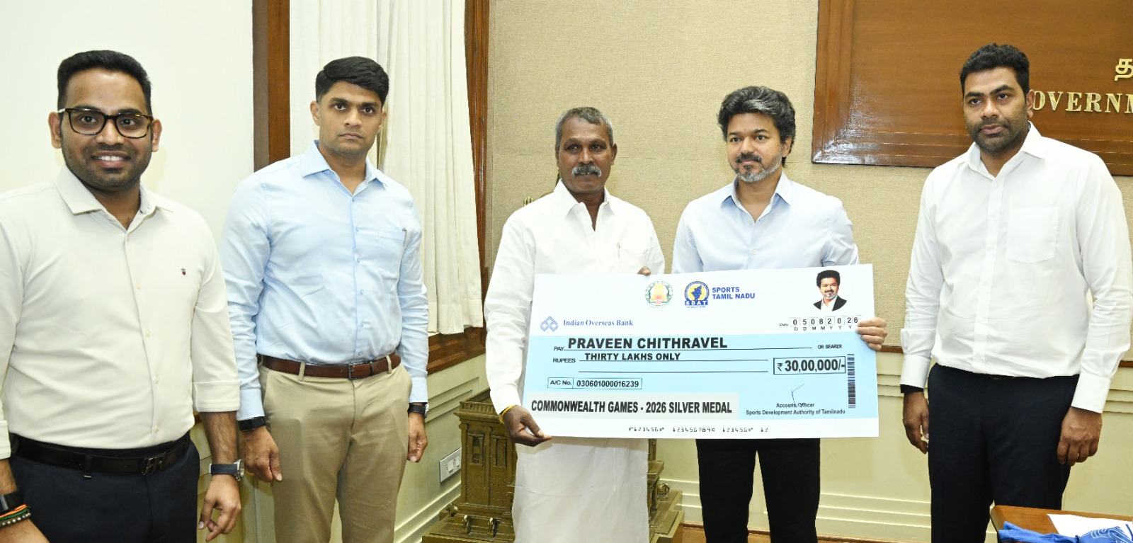 தமிழக வீரர்களுக்கு ஊக்கத்தொகை வழங்கிய முதலமைச்சர் விஜய்