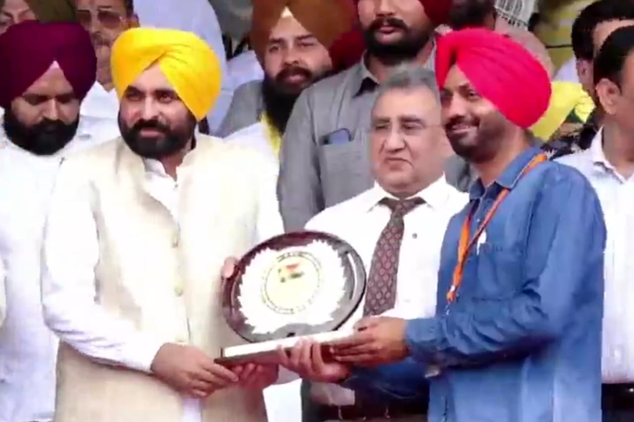 Karamjit Singh Grewal sings and teaches
