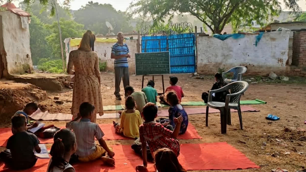 ‘Bank Manager Guruji’ Teaches 1,200 Underprivileged Children for Free In Gwalior