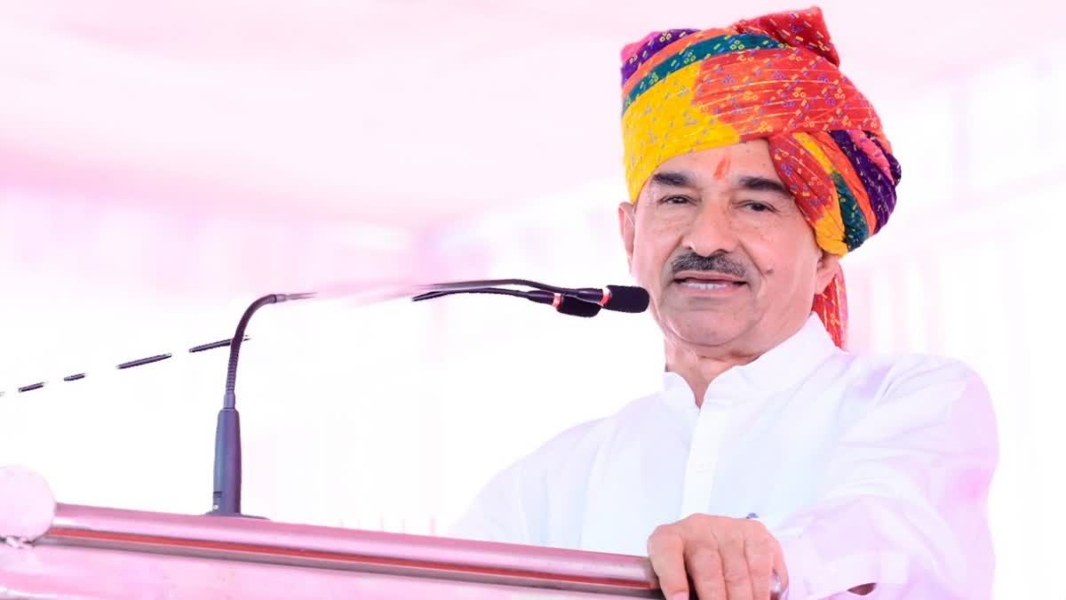 राठौड़ का पलटवार, कहा- कांग्रेस की दुर्गति संभालने के बजाए डोटासरा दूसरों  के यहां ताक-झांक कर रहे - Madan Rathore on Dotasra