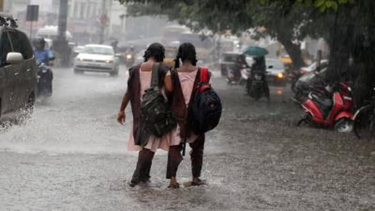 வடகிழக்கு பருவமழை; தமிழ்நாட்டில் அனைத்து பள்ளிகளுக்கும் பறந்த முக்கிய உத்தரவு!