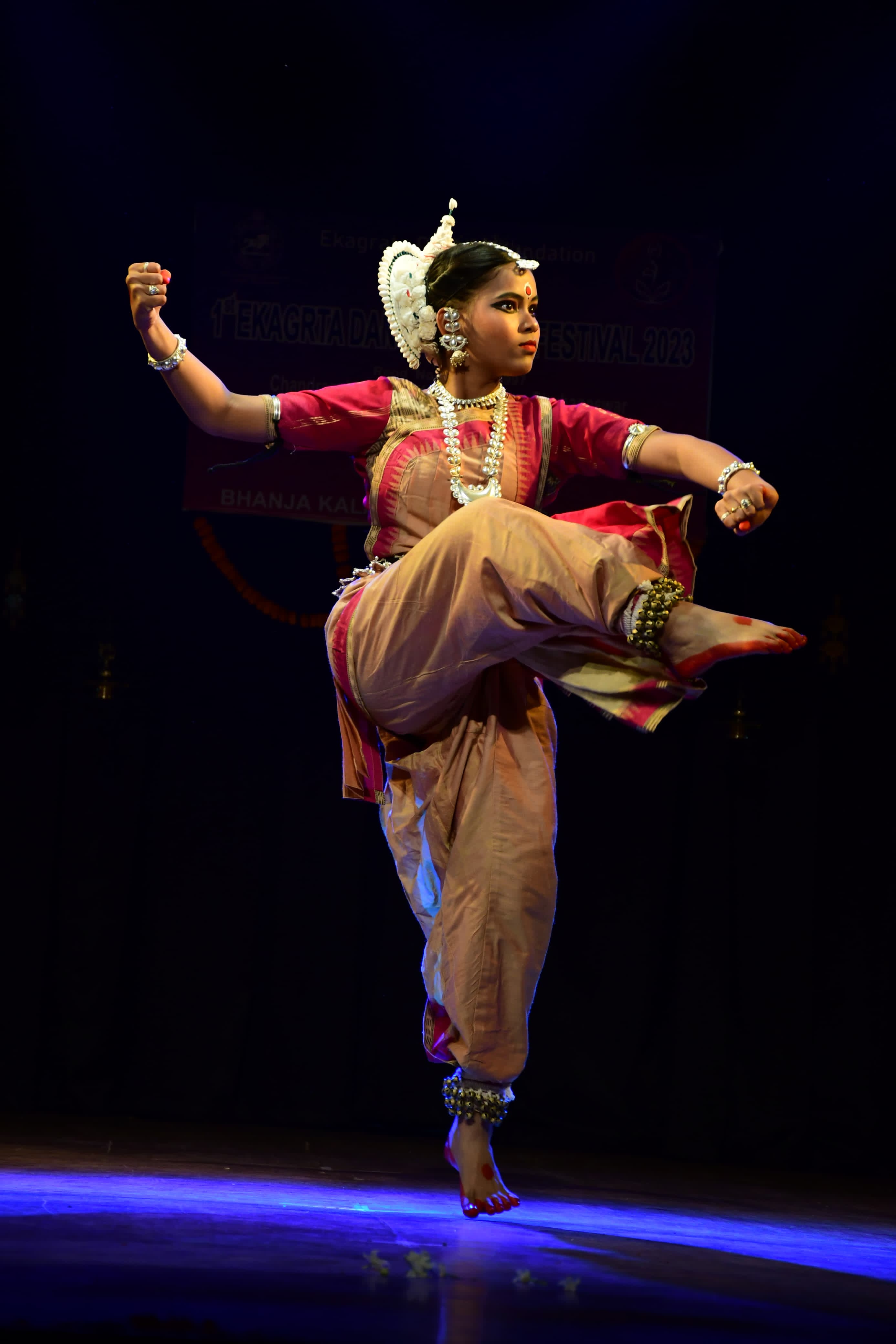 Bhubaneswar Girl Excels In Both Dance and Sports, Dreams Of Joining Civil Services