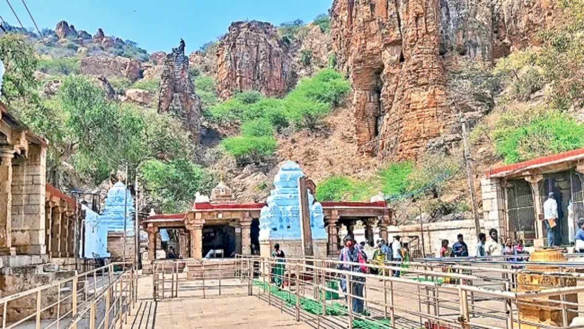 Yaganti UmaMaheswara Swamy Temple At Nandyal District