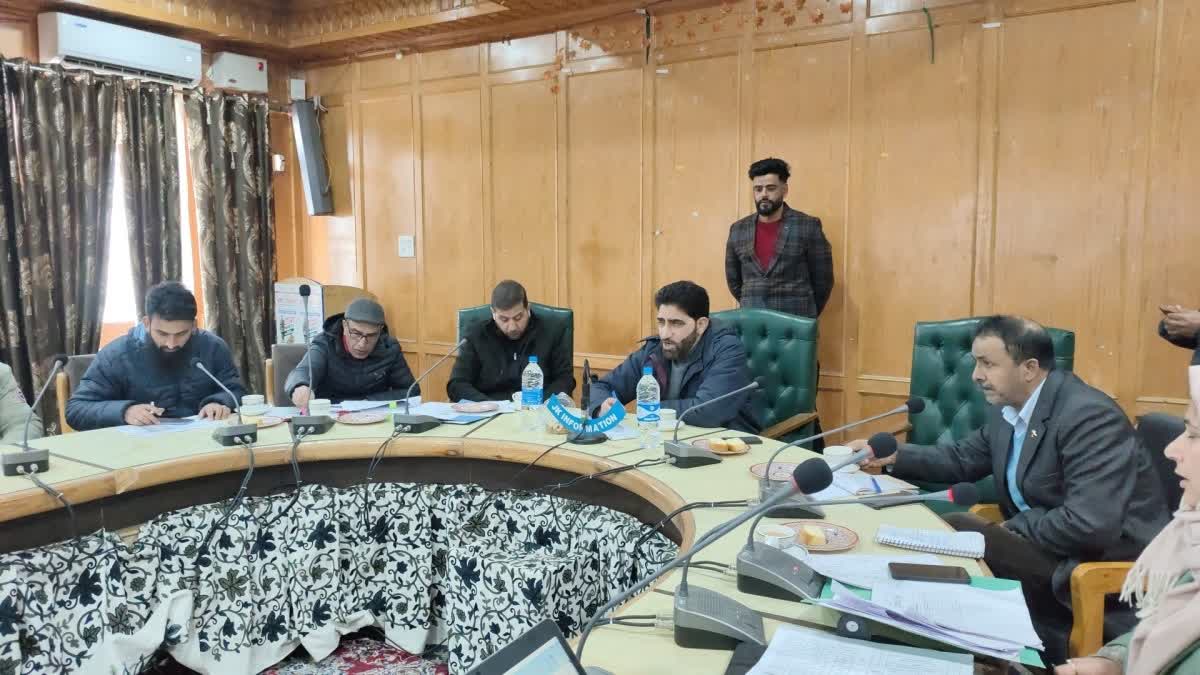 ایم ایل اے راجپورہ غلام محی الدین میر نے دیہی ترقیاتی کاموں کا جامع جائزہ