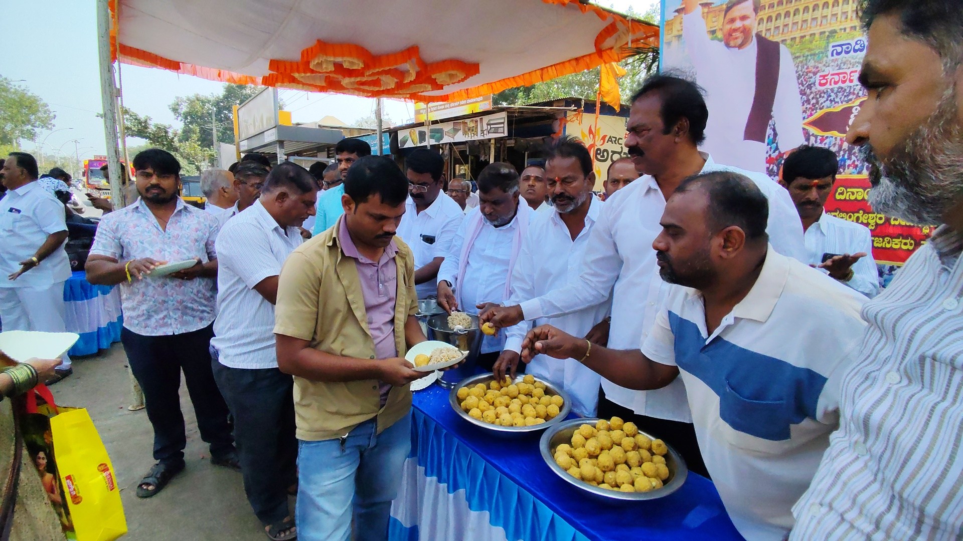 SIDDARAMAIAH CREATES RECORD AS CM