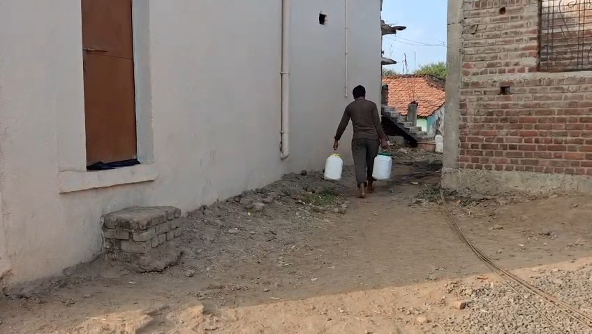 CHHINDWARA GRAM PANCHAYAT WATER ISSUE