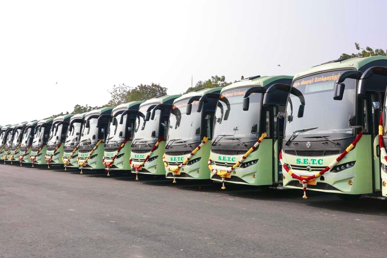 அரசு அதிநவீன விரைவு பேருந்து