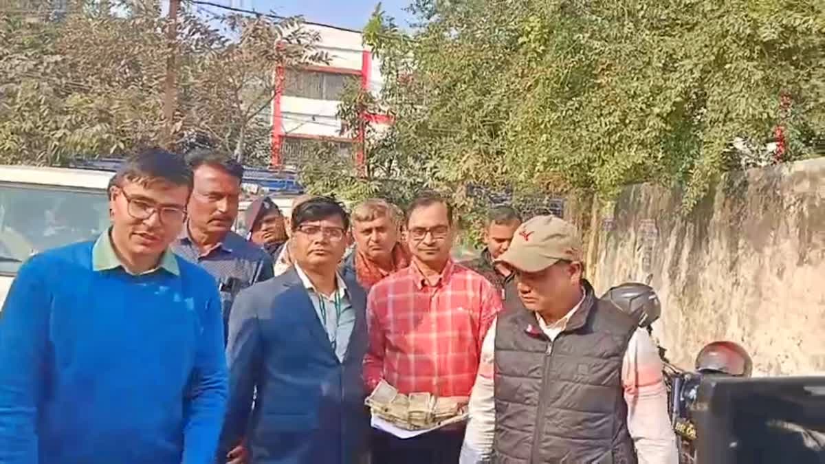 patna Bribe taking officer arrested