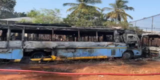 LATEST NEWS MALAYALAM  BUS CATCHES FIRE MALAPPURAM  BUS FIRE KONDOTTY  BUS BURNED MALAPPURAM