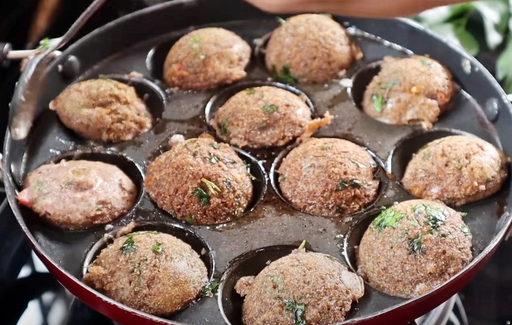 Ragi Pindi Ponganalu