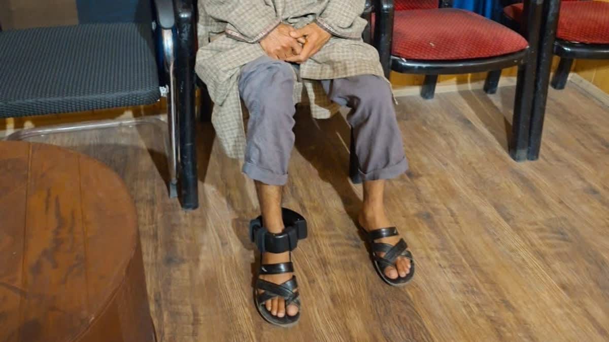 کشمیر میں جی پی ایس اینکلیٹ کی مدد سے ضمانت شدہ منشیات فروشوں کی نگرانی شروع