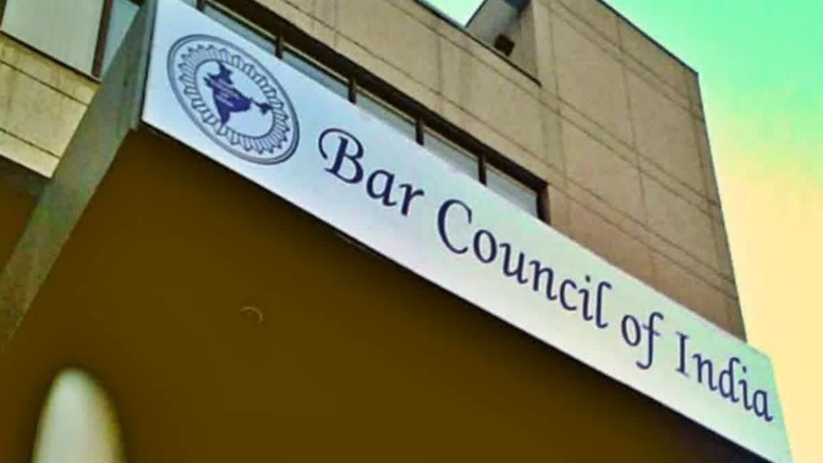 young-lawyer-sent-to-custody-bar-council-of-india-urges-cji-to-take-action-against-andhra-hc-judge