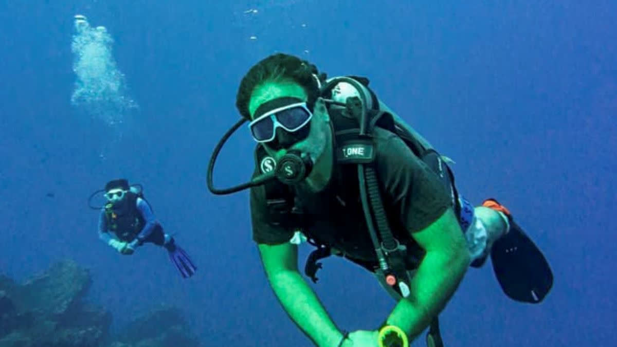 environment day spl rahul gandhi shares unseen underwater clips and pics from andaman visit Urdu News