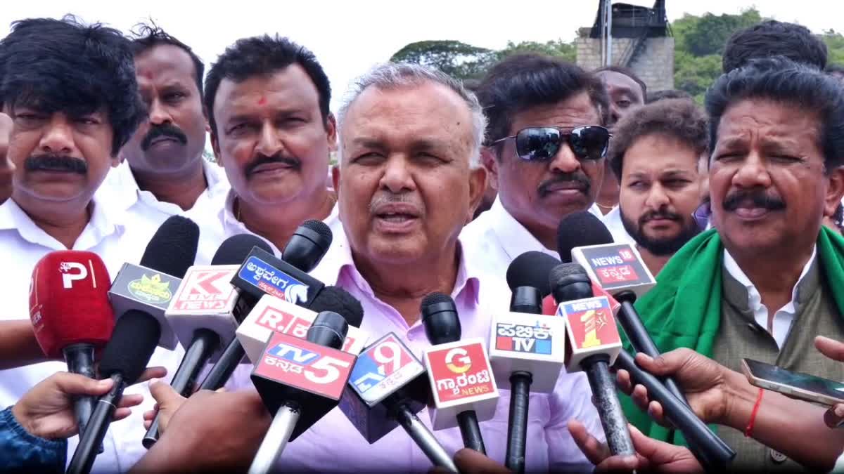 Minister-Ramalinga-Reddy