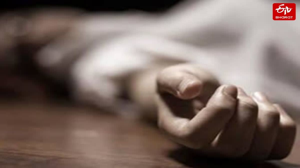 ललितपुर के सूखे कुएं में मिली महिला की लाश.