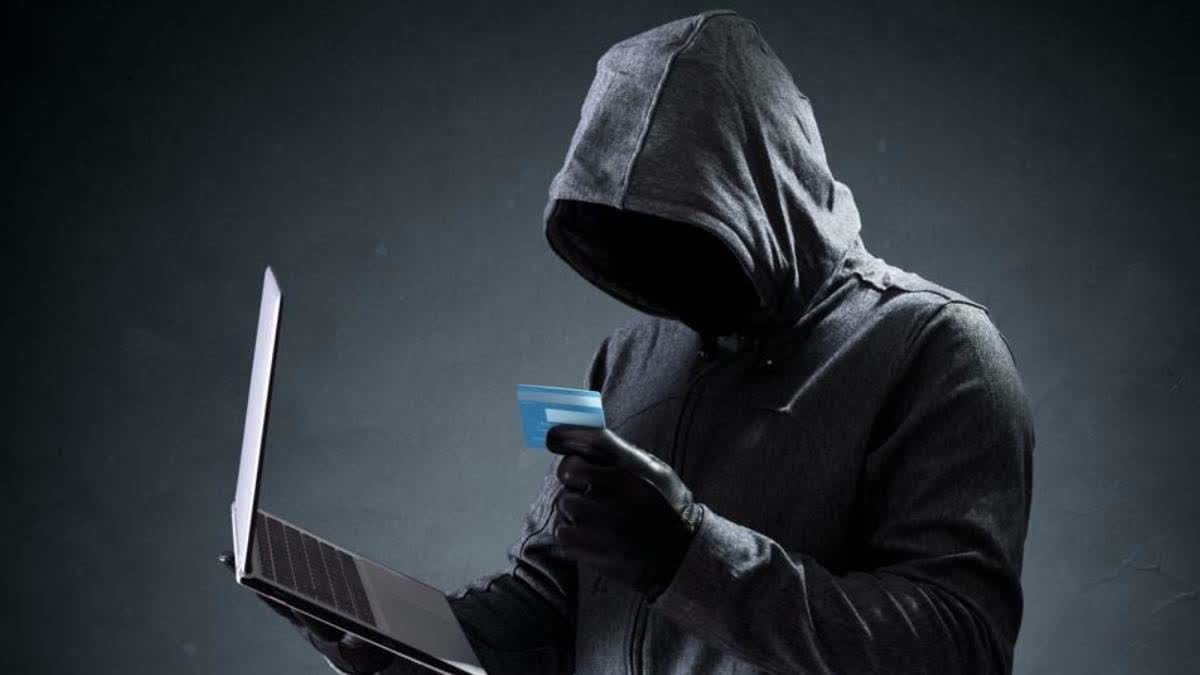 CYBER CRIME  FLIPKART COMPANY  POLICE WARNS ABOUT CYBER CRIME  SOCIAL MEDIA SCAM