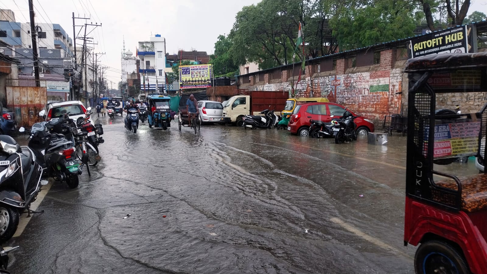 Incessant rain caused waterlogging in many low lying areas in Ranchi